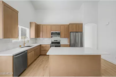 5027 E Vaughn Drive, Phoenix, AZ 85044 - Photo 4