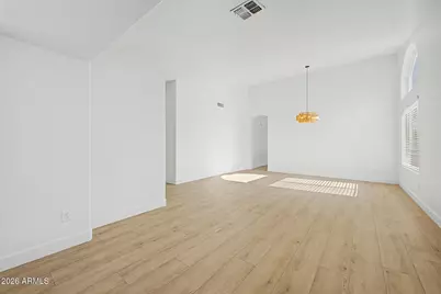 5027 E Vaughn Drive, Phoenix, AZ 85044 - Photo 8