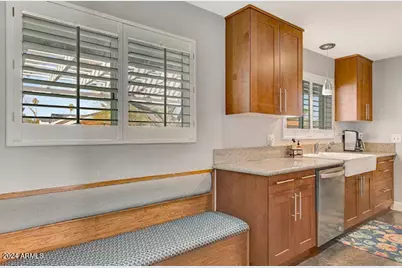 3909 E Whitton Avenue, Phoenix, AZ 85018 - Photo 10