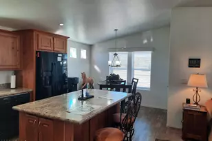 53845 N Cedar Dr, Seligman, AZ 86337 - Photo 6