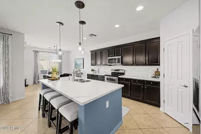 14398 W Almeria Road, Goodyear, AZ 85395 - Photo 12