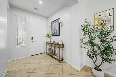 14398 W Almeria Road, Goodyear, AZ 85395 - Photo 8