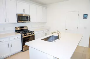 104 E Moonlight Trail, Casa Grande, AZ 85122 - Photo 2