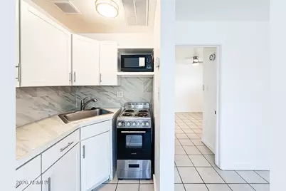 3636 E Verde Lane #05, Phoenix, AZ 85018 - Photo 2