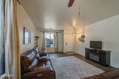 11554 W Bermuda Drive, Avondale, AZ 85392 - Photo 8