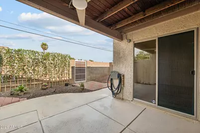 12023 N 27th Place, Phoenix, AZ 85028 - Photo 22