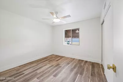 12023 N 27th Place, Phoenix, AZ 85028 - Photo 16