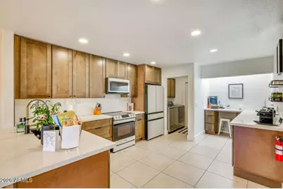 7741 N Via Camello Del Sur Street, Scottsdale, AZ 85258 - Photo 10