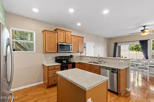 1361 S Swallow Ln, Gilbert, AZ 85296 - Photo 20