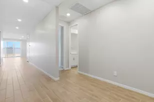 7853 W Bryce Ln, Glendale, AZ 85303 - Photo 8