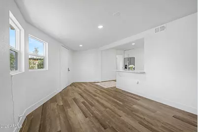 8624 E Edgewood Avenue, Mesa, AZ 85208 - Photo 6