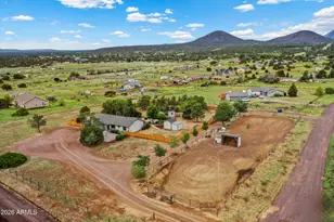 7620 Hutton Ranch Rd, Flagstaff, AZ 86004 - Photo 2