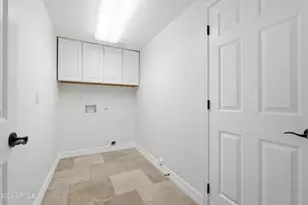 1331 W Beck Ln, Phoenix, AZ 85023 - Photo 34