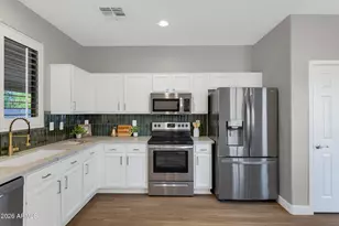 8771 W Windsor Dr, Peoria, AZ 85381 - Photo 8