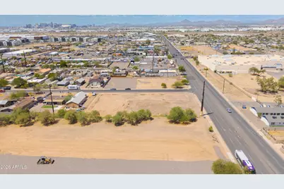 4608 S 16th Street #-, Phoenix, AZ 85040 - Photo 1