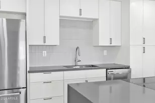 2224 E Sandra Terrace, Phoenix, AZ 85022 - Photo 4