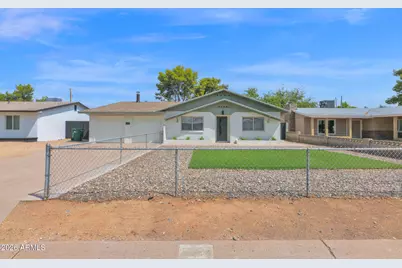 2224 E Sandra Terrace, Phoenix, AZ 85022 - Photo 2