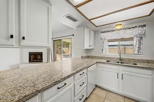 812 W Bell De Mar Dr, Tempe, AZ 85283 - Photo 12