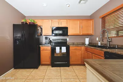 41980 W Sunland Drive, Maricopa, AZ 85138 - Photo 8