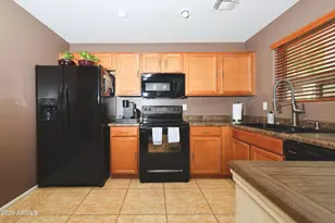 41980 W Sunland Dr, Maricopa, AZ 85138 - Photo 8
