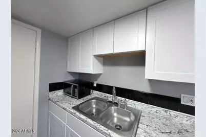 3326 W Las Palmaritas Drive, Phoenix, AZ 85051 - Photo 4