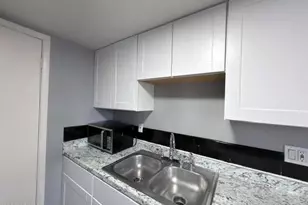 3326 W Las Palmaritas Dr, Phoenix, AZ 85051 - Photo 4