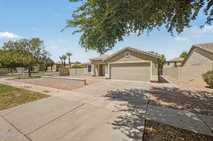 674 W Orchard Way, Gilbert, AZ 85233 - Photo 2