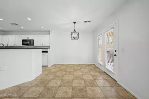 742 N 112th Dr, Avondale, AZ 85323 - Photo 8