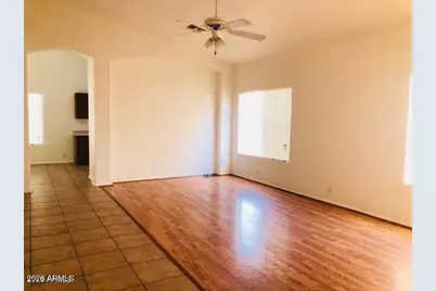 8776 W Cherry Hills Drive, Peoria, AZ 85345 - Photo 2