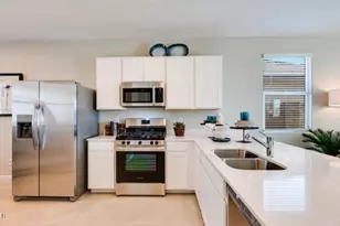 17077 W Swayback Pass, Surprise, AZ 85387 - Photo 4