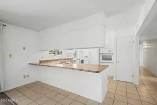 622 E Grace Dr, Tempe, AZ 85288 - Photo 12