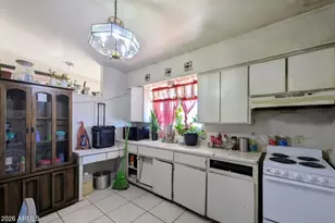 2210 W Heatherbrae Dr, Phoenix, AZ 85015 - Photo 38