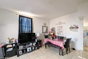 2210 W Heatherbrae Dr, Phoenix, AZ 85015 - Photo 12