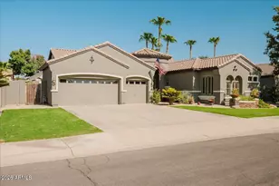 6583 S Teresa Dr, Chandler, AZ 85249 - Photo 2