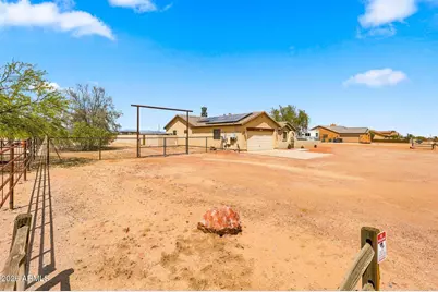 24136 W Blue Sky Drive, Wittmann, AZ 85361 - Photo 30