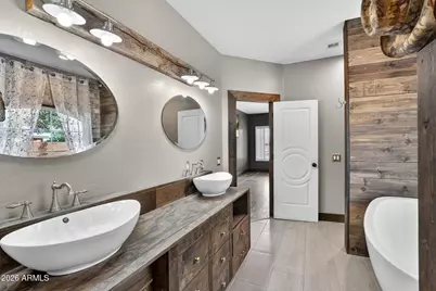 275 E Desert Holly Drive, San Tan Valley, AZ 85143 - Photo 18