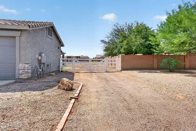 275 E Desert Holly Drive, San Tan Valley, AZ 85143 - Photo 48