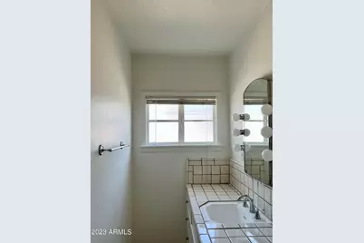 535 W Edgemont Avenue, Phoenix, AZ 85003 - Photo 10