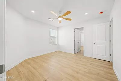 19430 W Elm Street, Litchfield Park, AZ 85340 - Photo 32