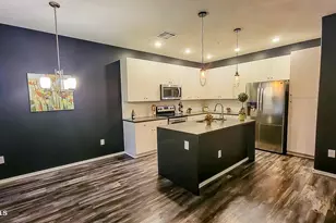 2362 E Huntington Dr, Phoenix, AZ 85040 - Photo 2