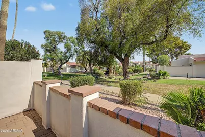 7921 E San Miguel Avenue #1, Scottsdale, AZ 85250 - Photo 2