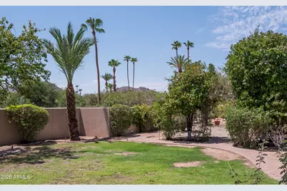 5129 E Beryl Avenue #2, Paradise Valley, AZ 85253 - Photo 8