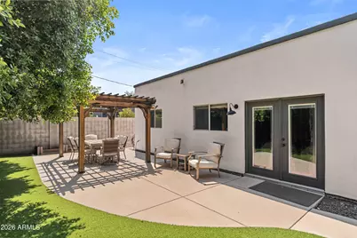 4330 E Devonshire Avenue, Phoenix, AZ 85018 - Photo 32