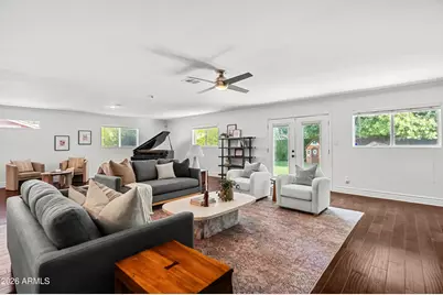 4330 E Devonshire Avenue, Phoenix, AZ 85018 - Photo 18