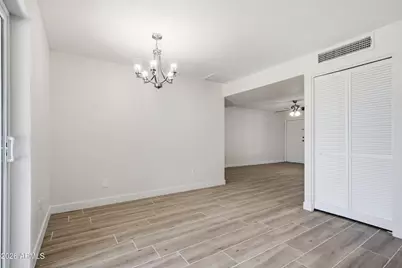2031 N 55th Avenue, Phoenix, AZ 85035 - Photo 6