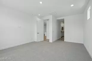 7945 W Loma Ln, Peoria, AZ 85345 - Photo 18