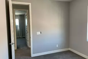 4624 E Vista Bonita Dr, Phoenix, AZ 85050 - Photo 32