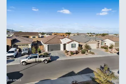 19948 W Flower Street, Buckeye, AZ 85396 - Photo 48