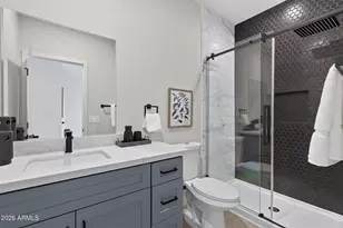 2601 E Clarendon Ave, Phoenix, AZ 85016 - Photo 24
