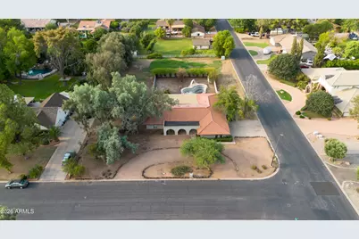 619 E Leah Lane, Gilbert, AZ 85234 - Photo 2